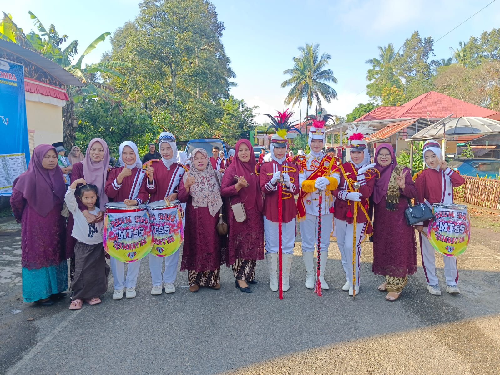 Drumband Dalam Rangka MTQ ke-42 di Kabupaten Tanah Datar